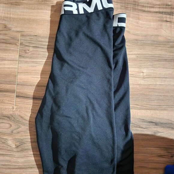 Youth xl under armour leggings - Picture 1 of 2